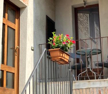 Barolo Apartment | UN PASSO DAL CASTELLO
