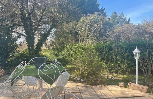 Bressolles House | Un petit coin de paradis
