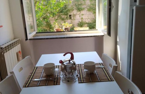 Naples Apartment | Una nuova luna ai Camaldoli