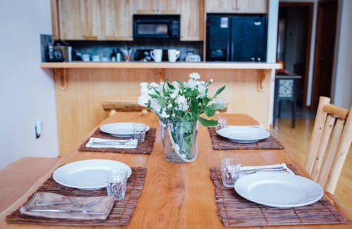 Rossland Ski Chalet | Unbeatable Chalet at Base of Red Mountain