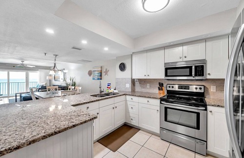Indian Shores Condo | Unbeatable Gulf Views from this Updated 3 bedroom Condo
