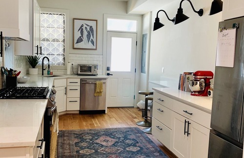Northeast House | Unbeatable Location on The Hill