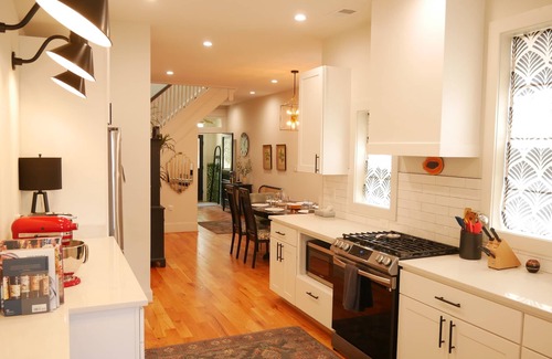 Northeast House | Unbeatable Location on The Hill