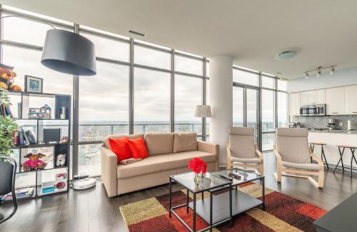 Bay Cloverhill Apartment | Unbelievable Penthouse View with 3 bedrooms