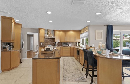 Culbreath Isles House | Undamaged by Hurricane with Heated Pool and Arcade!