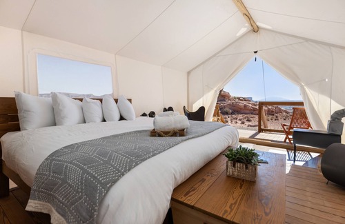 Big Water Hotel | Under Canvas Lake Powell Grand Staircase