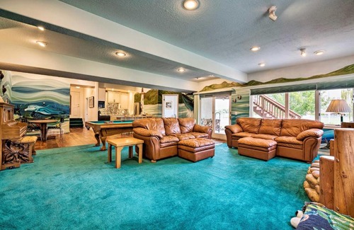 Millcreek Apartment | Under the Sea and Ski Apt with View, Near Dwtn