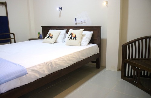 Uppuveli Hotel | Under Water Safaris