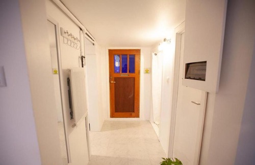 Vesturbær Apartment | Underground Apartment