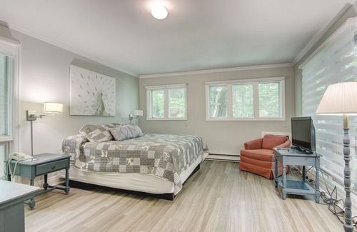 Georgina House | Underwood Cottage in Jackson Point