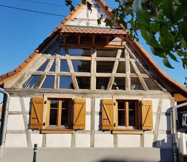 Kesseldorf Ski Chalet | Une Maison à Colombages - Cosy, Lumineuse et Sauna