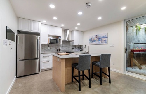 Shaughnessy Village Apartment | une retraite de qualité au niveau du jardin en centre-ville