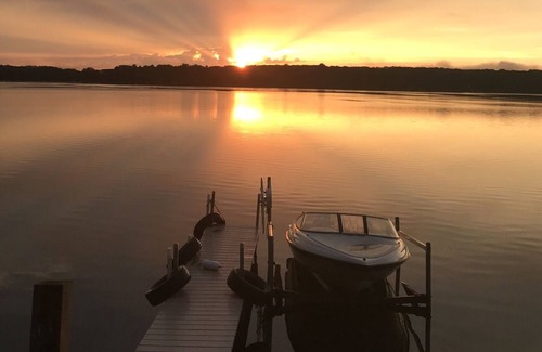 Osceola House | UNFORGETTABLE SUNSETS!!! Family, Fishing and Fun getaway on a three lake chain!!