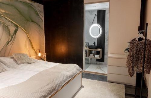 Lahti Apartment | Uniikki keskustahuoneisto pihaterassilla, bm Garden Apartments no1, free parking