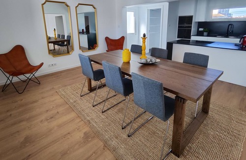 Corroios Villa | UNIK Villa South Lisbon - Pool and Beach