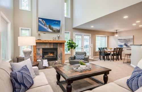 Midvale House | Union Duplex Crossroads and Gateway in Salt Lake with Hot Tub