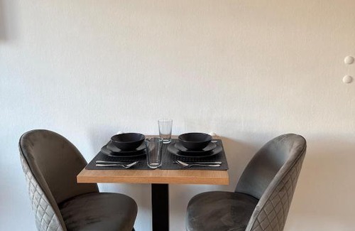 Waldegg Apartment | Union Suite Apartment Near Train Station