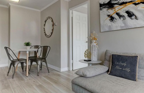 Downtown Montreal Apartment | Unique 1-bedroom apartment