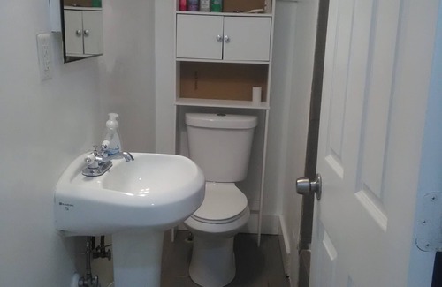 Downtown Baltimore Apartment | Unique 2 <}