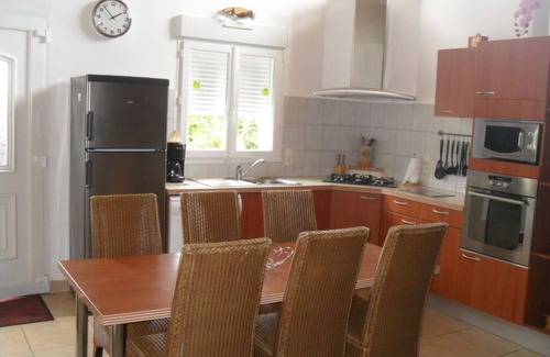 Ploumoguer Cottage | Unique all comfort Longere, close to the sea of Iroise