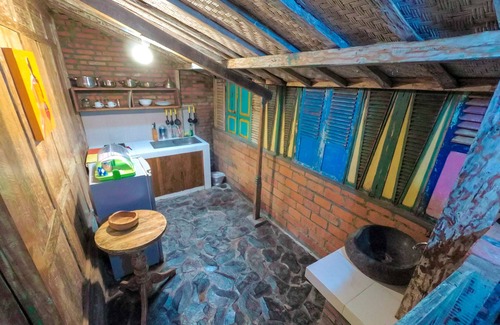 Denpasar Barat Cottage | Unique and lovely wooden cottage 2