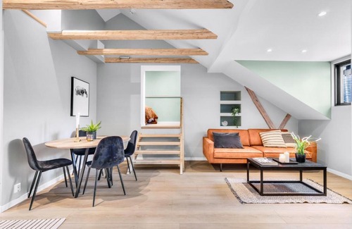 Grunerlokka Apartment | Unique and modern top floor - Super central