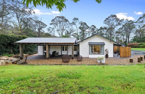 Bilpin House | Unique and secluded Poppy Cottage