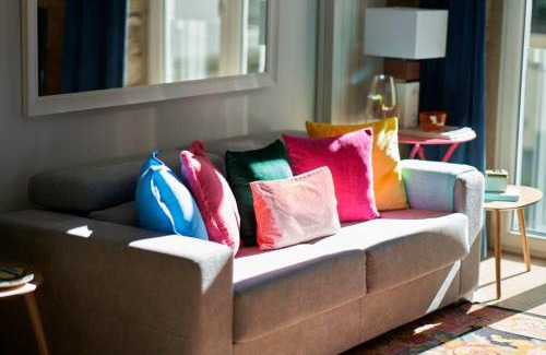San Sebastian Centro Apartment | Unique and Stylish Apt in the heart by Santiago withAC