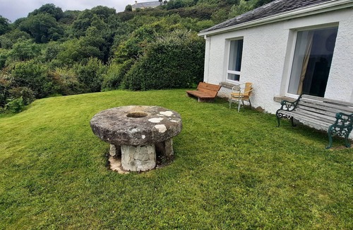 Killybegs Cottage | Unique beachfront cottage at Fintra Bay Donegal