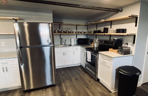 Carrollton Apartment | Unique brick basement apartment directly on Adamson Square!