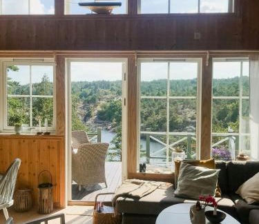 Fredrikstad House | Unique Cabin By The Water On Kråkerøy