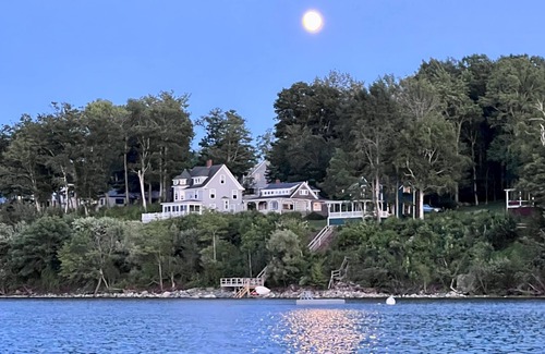 Bayside Cottage | Unique, Charming Cottage on Penobscot Bay - Gorgeous Views!