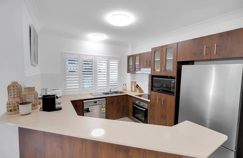 Mooroobool Apartment | Unique Collection Endless Summer