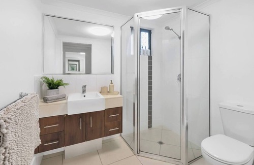 Mooroobool Apartment | Unique Collection Endless Summer