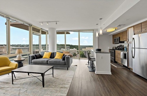 McLean Apartment | Unique Collection | Luxury | Balcony| Rooftop Pool