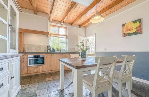 Municipality of Drimmelen House | Unique cottage by water near the Biesbosch