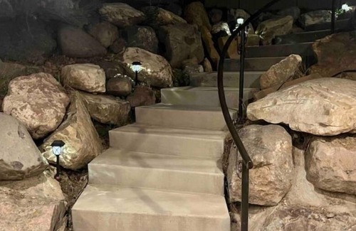 Herriman House | Unique farm 30 minutes to Salt Lake City stay on friendly farm with jacuzzi