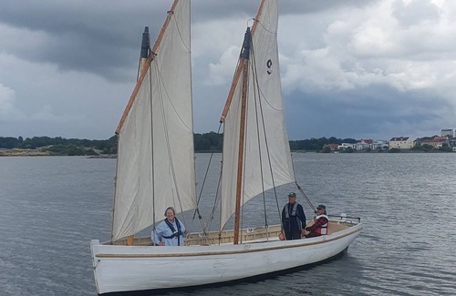 Trosso Boat Rental | Unique Glamping experience on small boat in Central Karlskrona