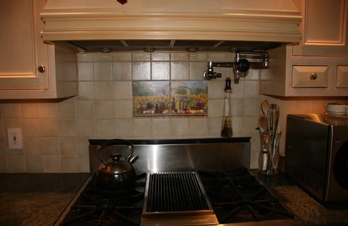Lake Street Condo | Unique location on dead end street and the Presidio.