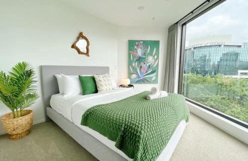 Newton Apartment | Unique Luxury Incredible SkyTower & Park View - Free Parking