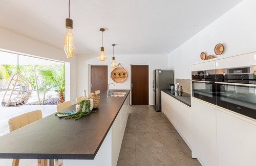Jan Thiel Villa | *UNIQUE* Luxury Villas for 16 people within walking distance of Jan Thiel Beach.