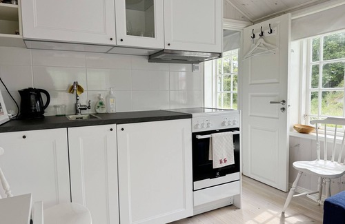 Orust Municipality Apartment | Unique opportunity to rent a cottage on Käringön in Bohuslän's beautiful archipelago | SE09070