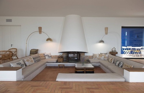 Portlligat Villa | Unique seafront villa with infinity pool in Cadaques, Spain