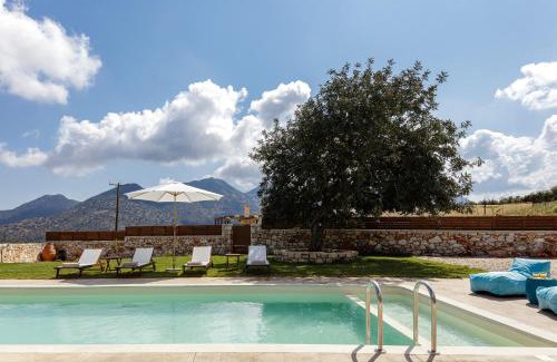 Melidoni Villa | Unique, stonebuilt, rural villas with private pools!