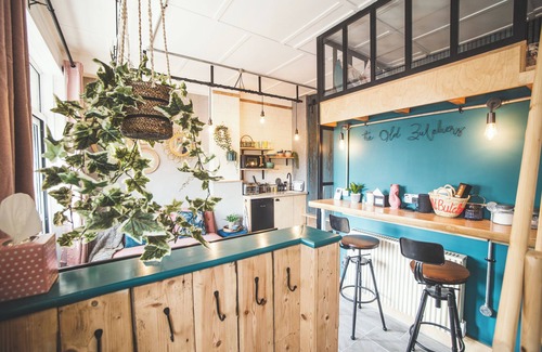 Stoke Fleming Apartment | Unique & stylish Loft Style Studio with Terrace, Parking & close to the beach