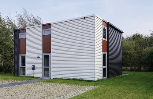 Noordwolde House | Unique villa in nature with hot tub and infrared sauna