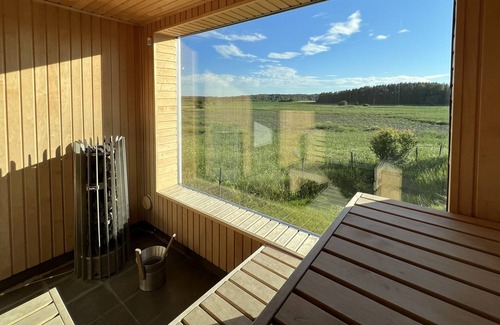 Herresta Villa | Unique Villa With Sauna 7 min From ARL Airport