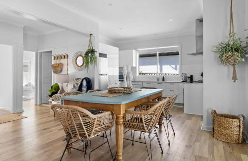 Toukley House | Unique Waterfront Lake Views in Toukley