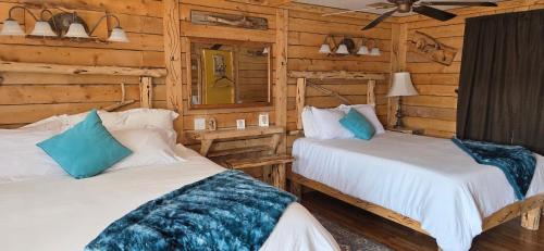 Cedaredge Cabin | Unit 1 at the Cedaredge Lodge