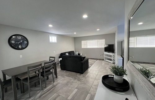 Cedar Falls Condo | Unit 1 of 2-Spacious Duplex 3 Blocks from Main Street, 1 Block from Overman Park